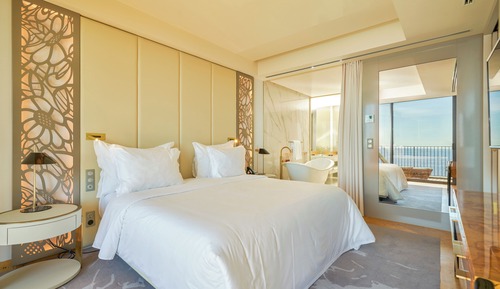 Superior Ocean Room