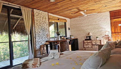 Nº 3 BOHO BEACH STUDIO A/C, WI FI, KITCHENETTE, BALCONY