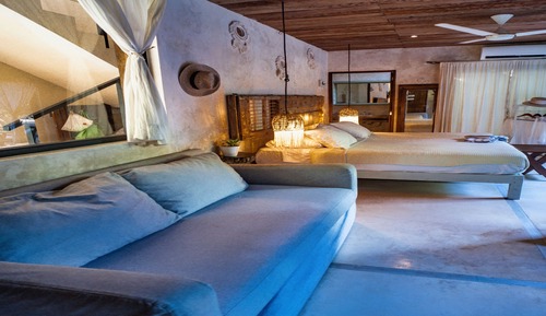 Nº 4 JUNGLE BEACH STUDIO A/C, WI FI, KITCHENETTE, TERRACE