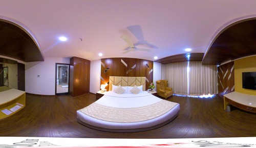 Suite Royal, 1 cama de matrimonio grande, balcón, vistas a la ciudad