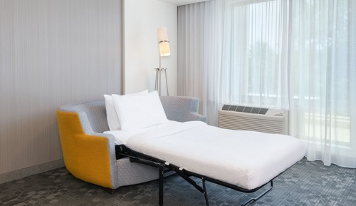 Habitación, 1 cama de matrimonio grande con sofá cama (Mobility Accessible, Roll-In Shower)