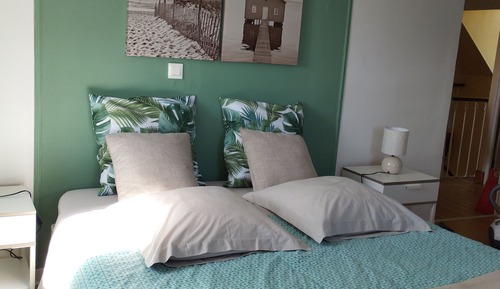 Habitación (Iris)