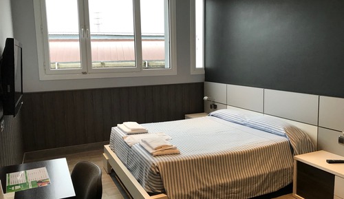 Habitación doble, 1 cama de matrimonio, accesible para personas con discapacidad