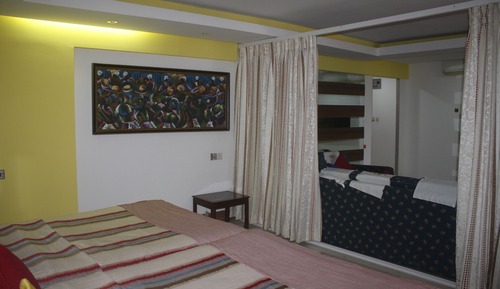 Estudio ejecutivo, 1 cama de matrimonio grande, no fumadores