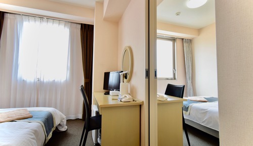 Habitación básica con 2 camas individuales, no fumadores (Connecting)