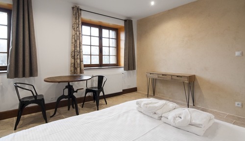 Casa exclusiva, baño privado (entière)