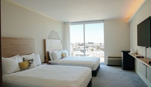 Habitación ejecutiva, 2 camas de matrimonio, no fumadores, vistas a la ciudad (High Floor)