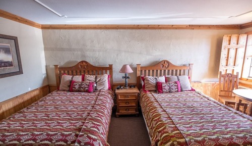 Habitación básica doble, 2 camas de matrimonio, no fumadores