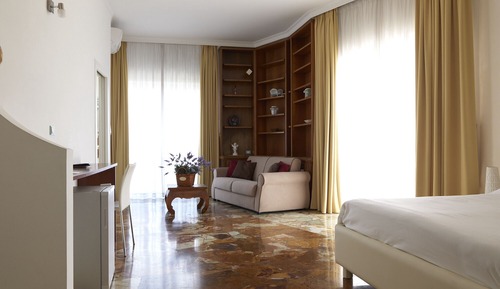 Suite, balcón
