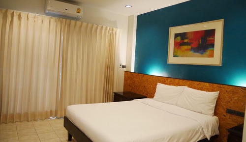 Standard Room, Queen Bed, Non Smoking