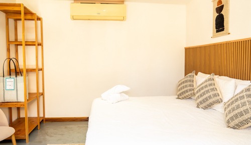 Habitación estándar con 1 cama doble o 2 individuales (Standard Double Room)