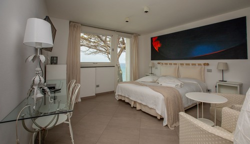 Apartamento, 3 habitaciones, vistas al mar (Libeccio)