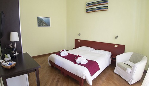 Habitación doble superior, vistas al jardín
