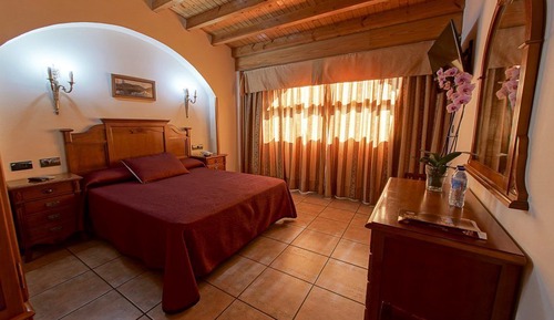 Habitación con 1 cama doble o 2 individuales