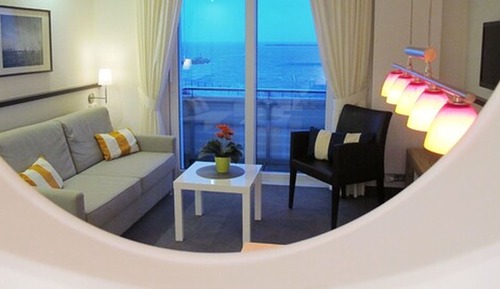 Habitación triple, 1 cama doble con sofá cama, balcón, vistas al mar