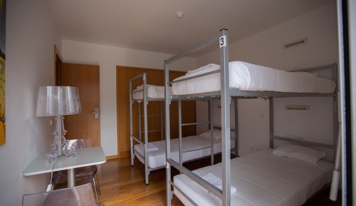 Family 4 Room with Shared Bathroom