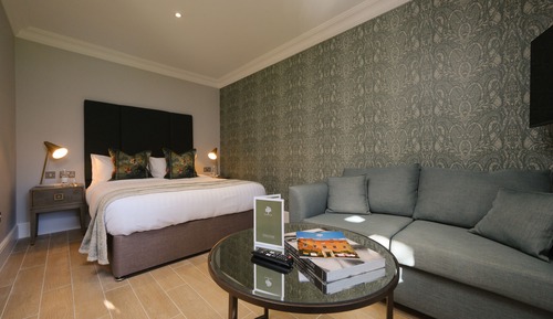 Habitación doble superior, en la zona del patio