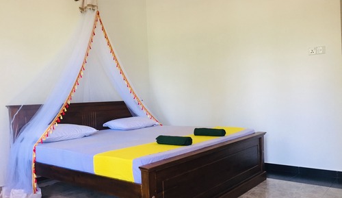 Habitación básica doble, 1 cama de matrimonio grande, terraza, vistas al jardín