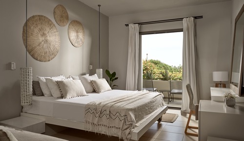 Suite sénior, vistas al jardín