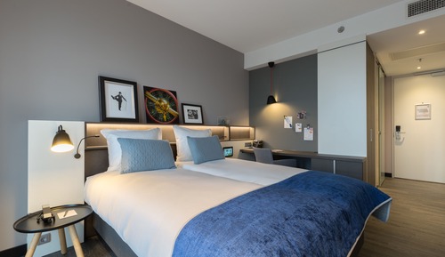 Habitación Confort doble, 1 cama doble, vistas a la ciudad