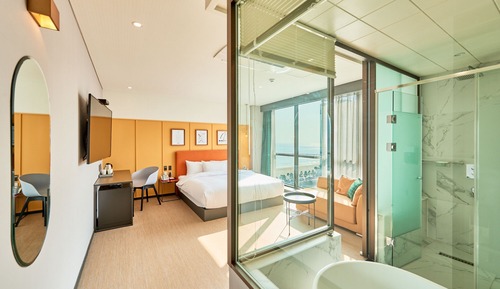 Deluxe Double Room, Partial Ocean View