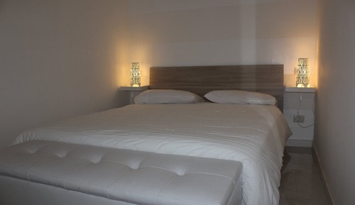 Apartamento, cocina básica (La Dependance)