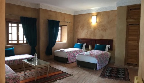 Habitación superior con 2 camas individuales