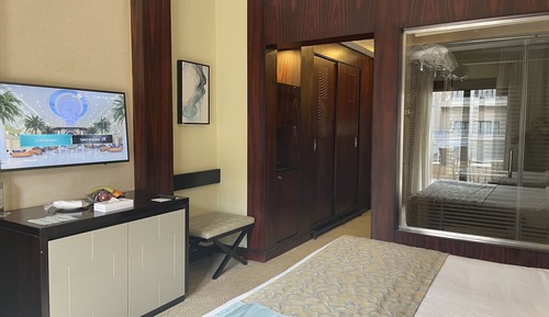 Habitación, 1 cama de matrimonio grande (Pool Cabana with direct access)