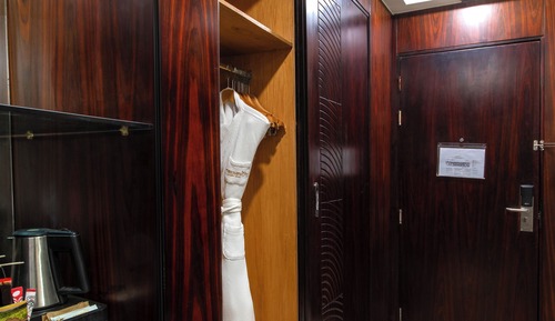 Habitación Deluxe, 1 cama de matrimonio grande, vistas a la ciudad