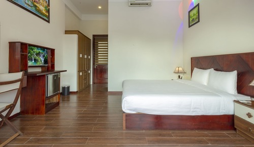 Habitación Deluxe con 1 cama doble o 2 individuales, vistas a la piscina