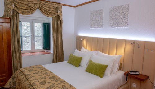 Habitación estándar con 1 cama doble o 2 individuales