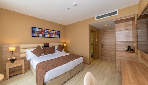 Habitación superior, vistas a la ciudad