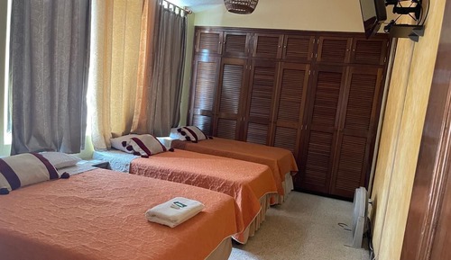 Habitación familiar, 2 camas dobles, no fumadores