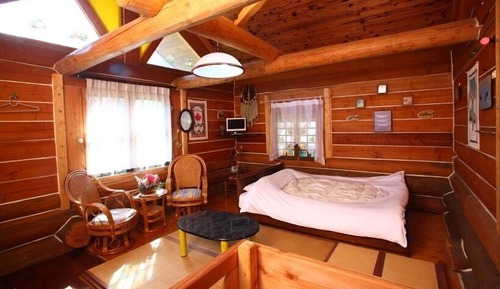 Casa, no fumadores (Log, for up to 3 People Run of House)