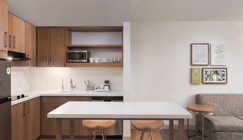 Suite, 1 habitación (Mobility/Hearing Access, Roll-In Shwr)