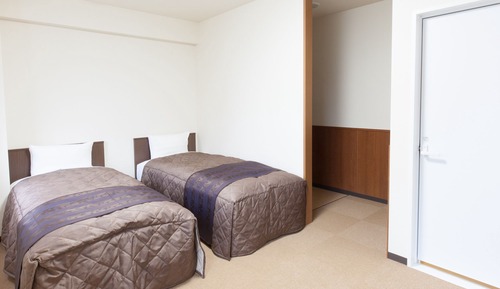 Habitación superior con 2 camas individuales, no fumadores (with Private Bathroom, New Building)