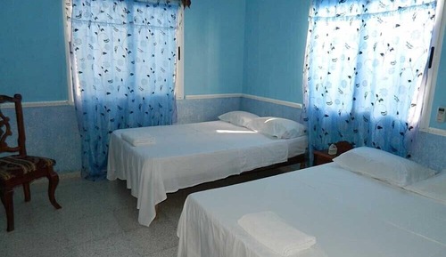 Habitación con 1 cama doble o 2 individuales
