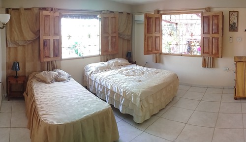 Habitación con 1 cama doble o 2 individuales