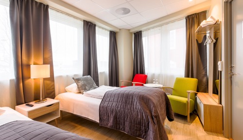 Habitación básica con 1 cama doble o 2 individuales