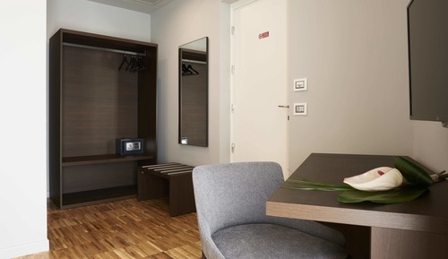 Habitación superior con 1 cama doble o 2 individuales