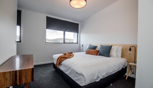 Apartamento City, 1 cama de matrimonio grande, vistas a la ciudad