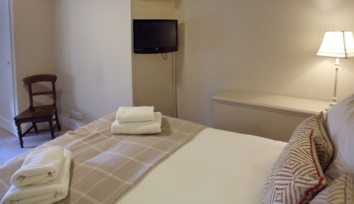Habitación doble, baño privado