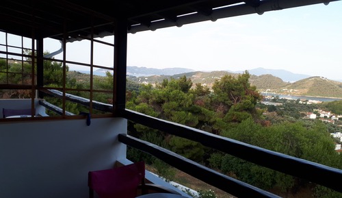 Estudio, vistas al mar