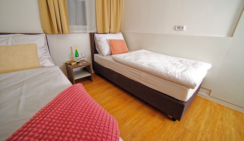 Apartamento, 2 habitaciones, No se admiten mascotas, vistas al lago (AP 17)