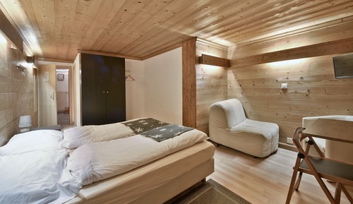 Habitación estándar con 1 cama doble o 2 individuales