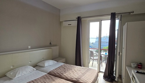 Habitación doble, vistas al puerto