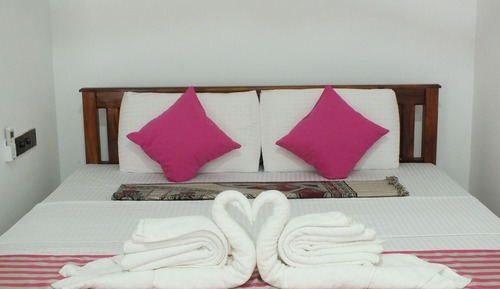 Luxury Triple Room, 1 Bedroom, Non Smoking, Mountain View