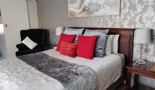Habitación Deluxe doble, 1 cama de matrimonio, vistas a la piscina