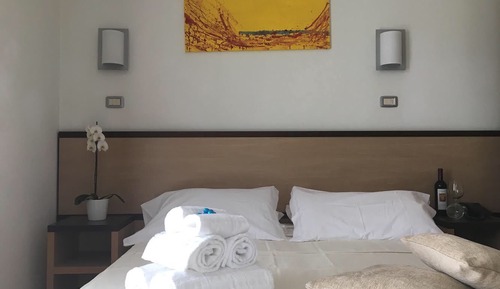 Habitación con 1 cama doble o 2 individuales