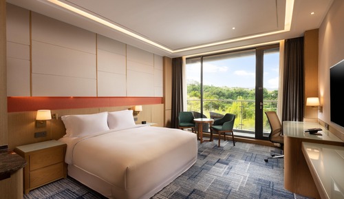 KING GUEST ROOM